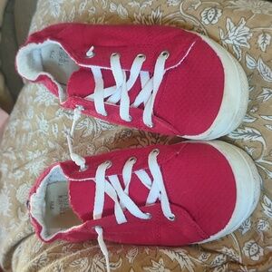 7.5 women's red sneakers